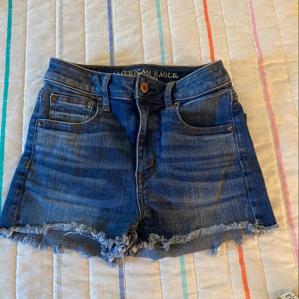 American Eagle cut off denim shorts